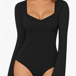 Black Long Sleeve sweetheart Neckline stretch fitted Bodysuit flared sleeves